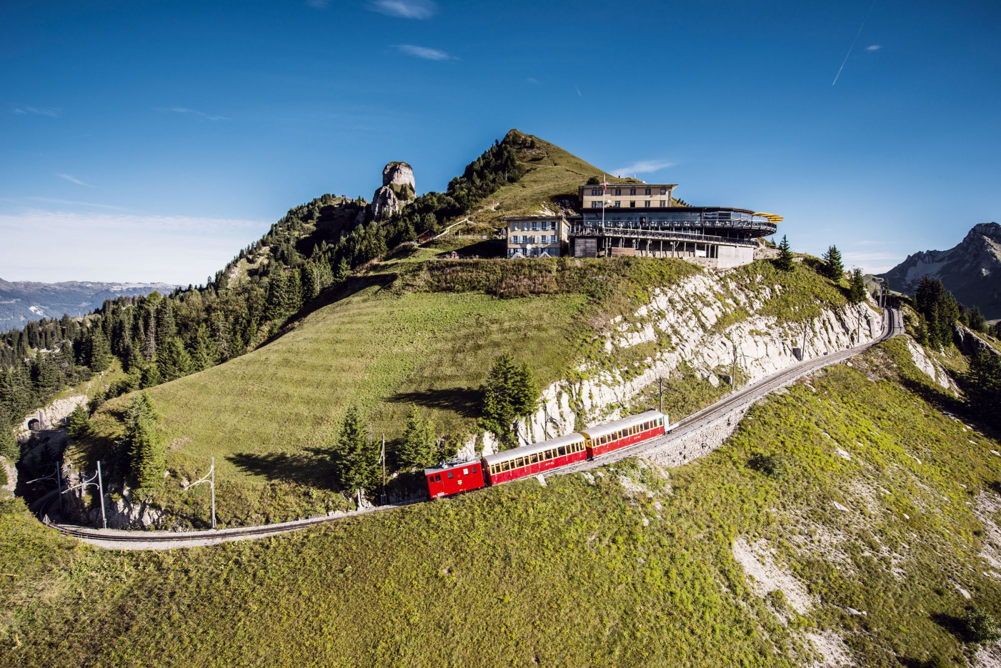 Salita alla Schynige Platte ©️ 2023 Berner Oberland Pass