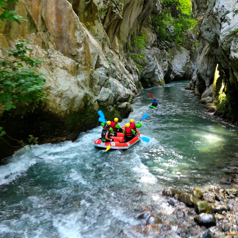 Nei parchi della Calabria vi aspetta anche il rafting  © Luca Schilirò/Lonely Planet Italia