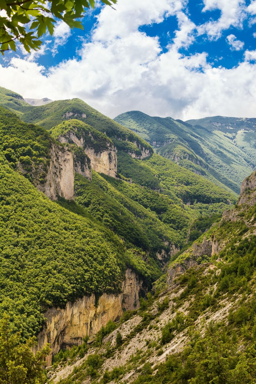 Il paesaggio nel parco della Majella ©Angelo DAmico/Shutterstock
