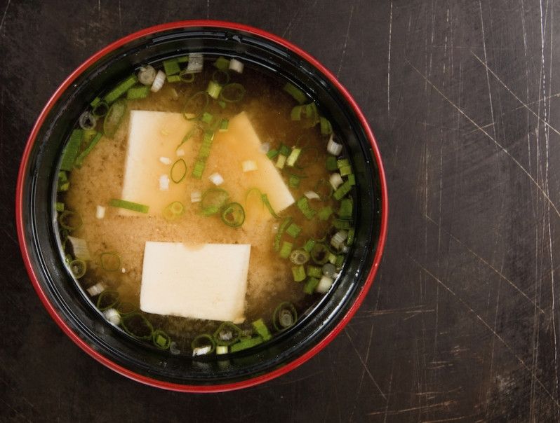 Zuppa di miso a colazione